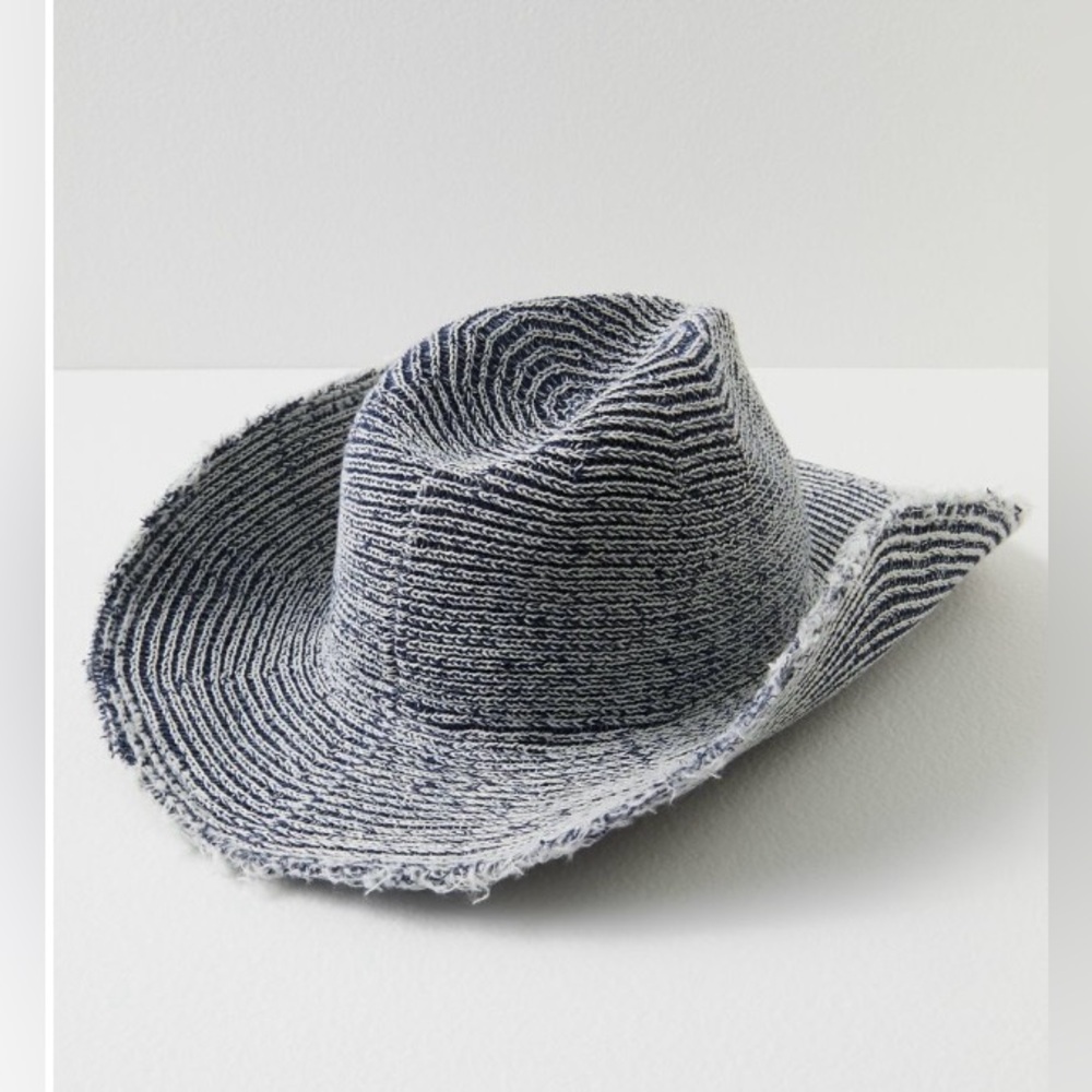 Free People ~ ‘Dylan Distressed Cowboy Hat’ Navy Blue/White ~ One Size * NWT * - Picture 16 of 16